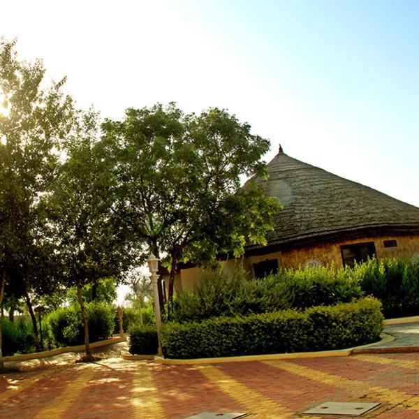 Neelkanth'S Bagar Inn Resort Jhunjhunu エクステリア 写真