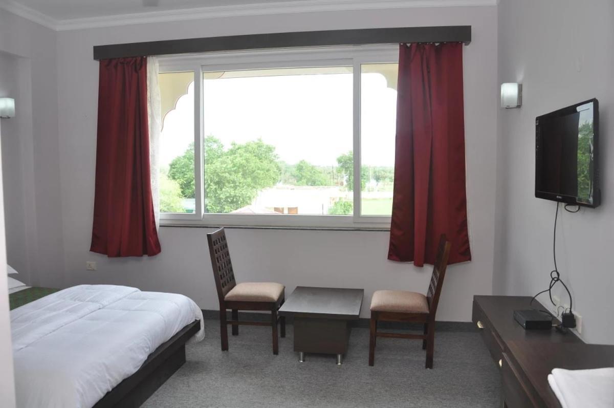 Neelkanth'S Bagar Inn Resort Jhunjhunu エクステリア 写真